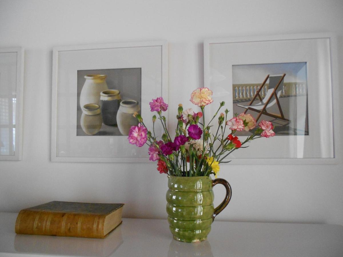 Sous Le Neflier Bed & Breakfast Nîmes Eksteriør bilde